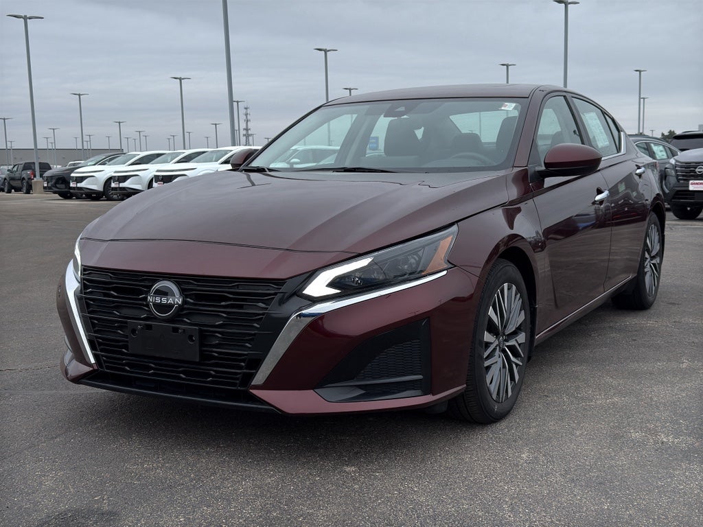 2024 Nissan Altima 2.5 SV Sedan