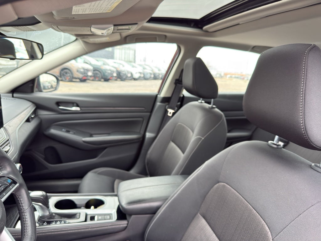 2024 Nissan Altima 2.5 SV Sedan