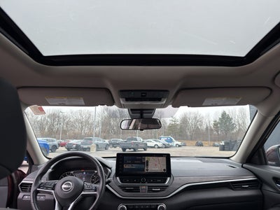 2024 Nissan Altima 2.5 SV Sedan