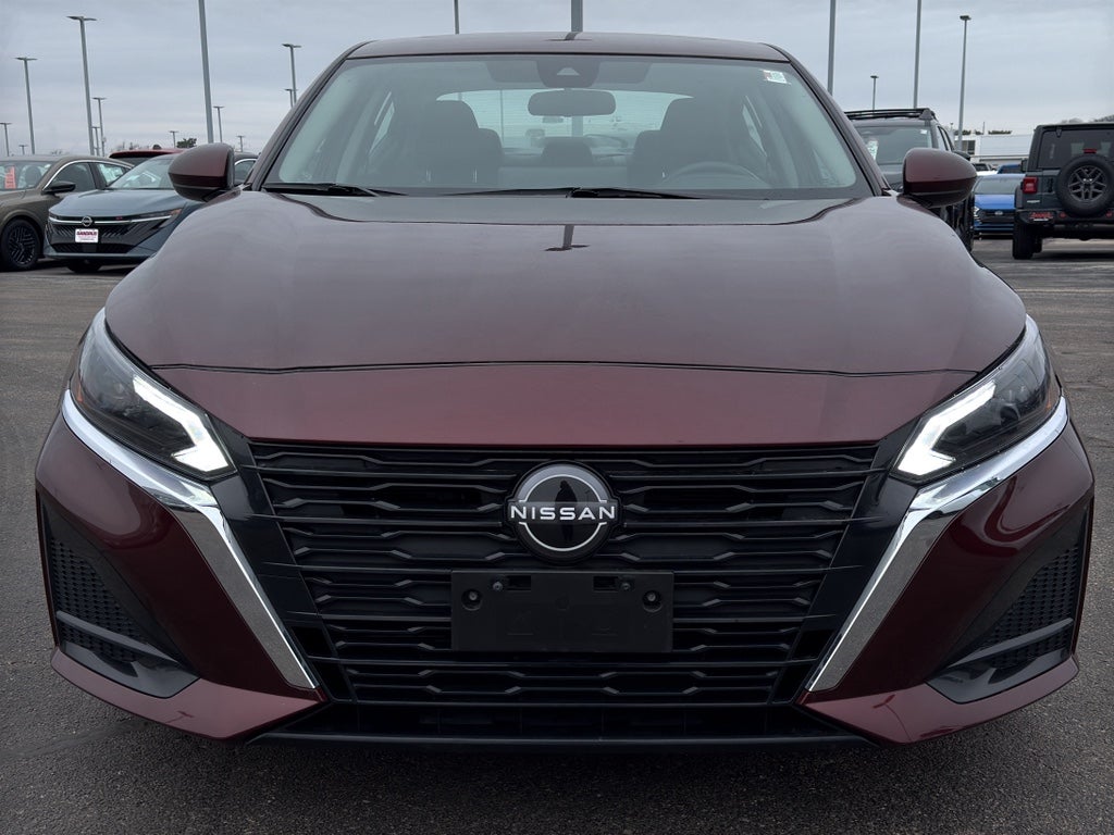 2024 Nissan Altima 2.5 SV Sedan