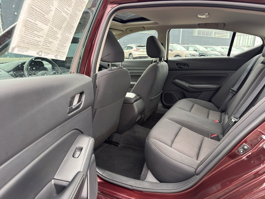 2024 Nissan Altima 2.5 SV Sedan