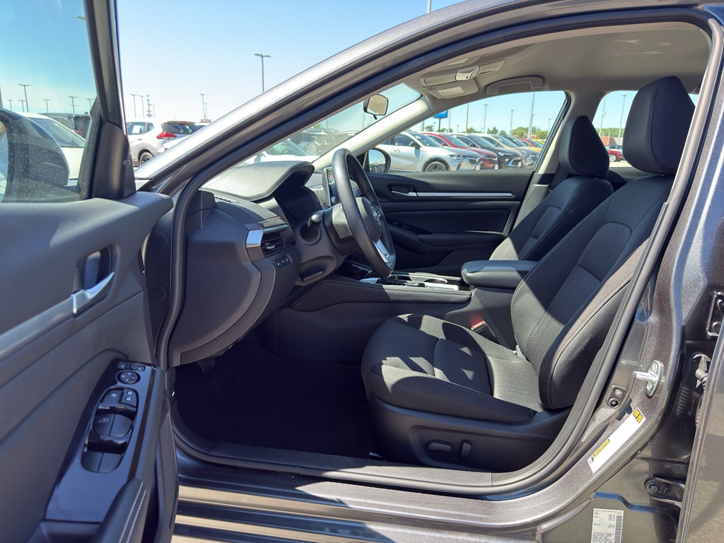 2023 Nissan Altima 2.5 SV AWD Sedan