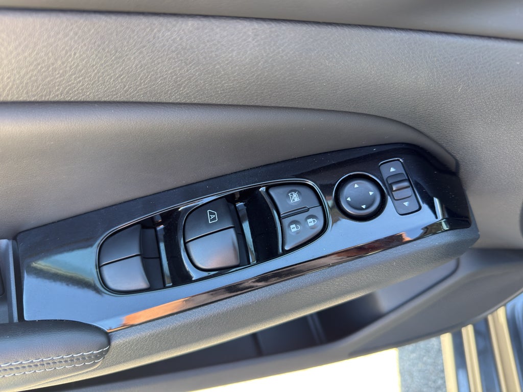2023 Nissan Altima 2.5 SV AWD Sedan