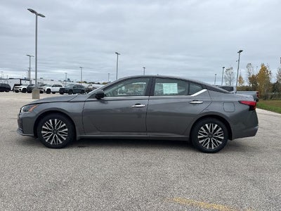 2024 Nissan Altima 2.5 SV AWD Sedan
