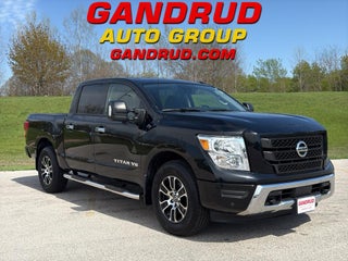 2020 Nissan Titan 4x4 Crew Cab SV
