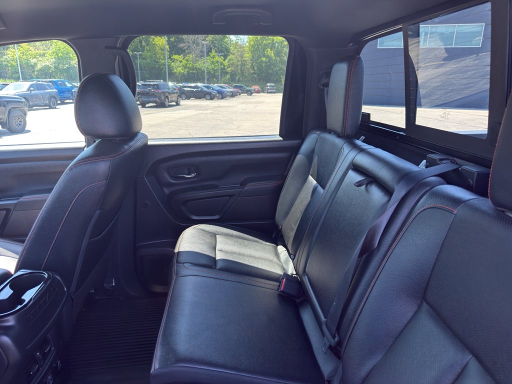 2023 Nissan Titan 4x4 Crew Cab PRO-4X