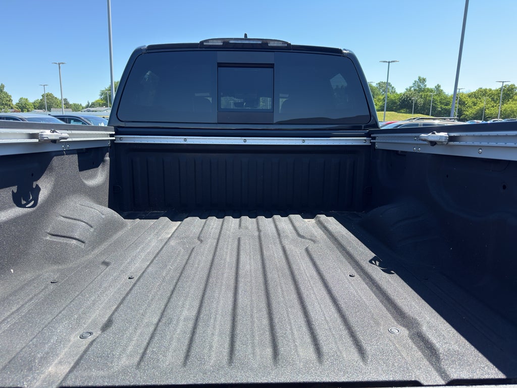 2023 Nissan Titan 4x4 Crew Cab PRO-4X