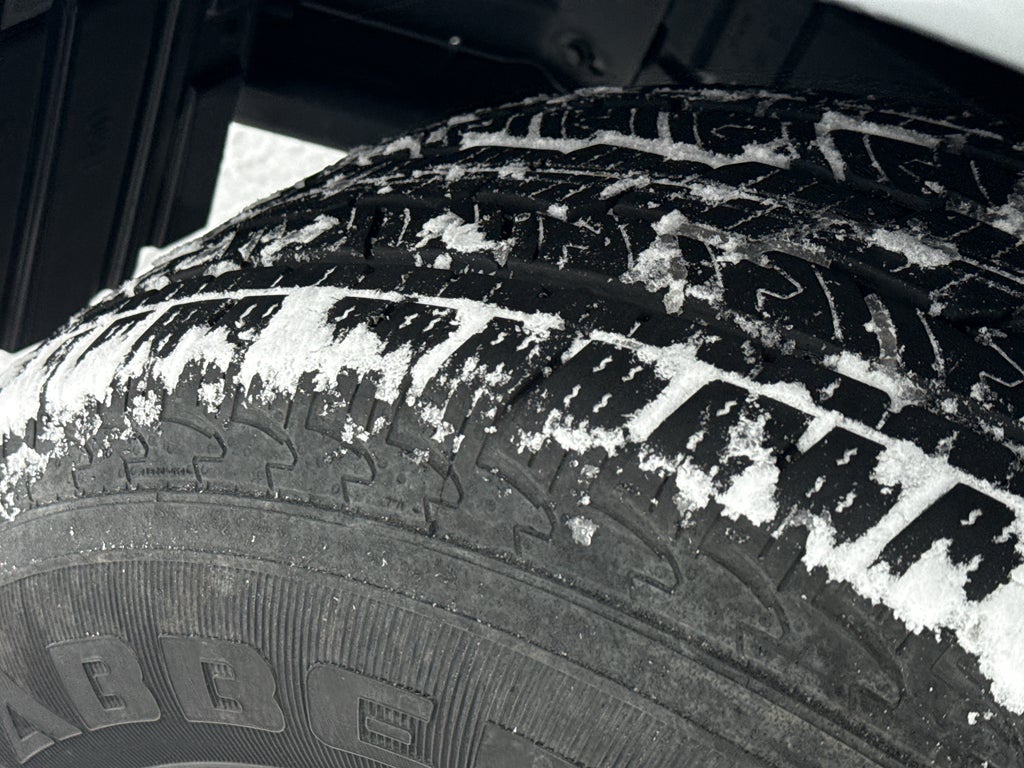 2024 Nissan Titan 4x4 Crew Cab SV