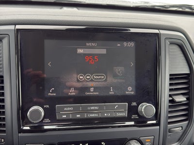 2024 Nissan Titan 4x4 Crew Cab SV