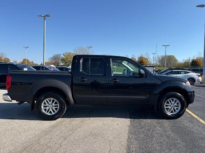 2017 Nissan Frontier 2017.5 Crew Cab 4x4 SV V6 Auto
