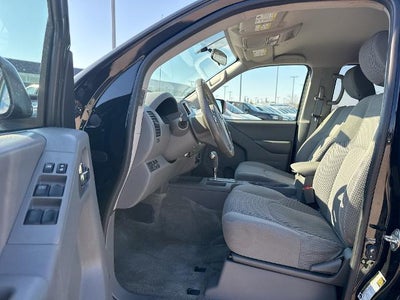 2017 Nissan Frontier 2017.5 Crew Cab 4x4 SV V6 Auto