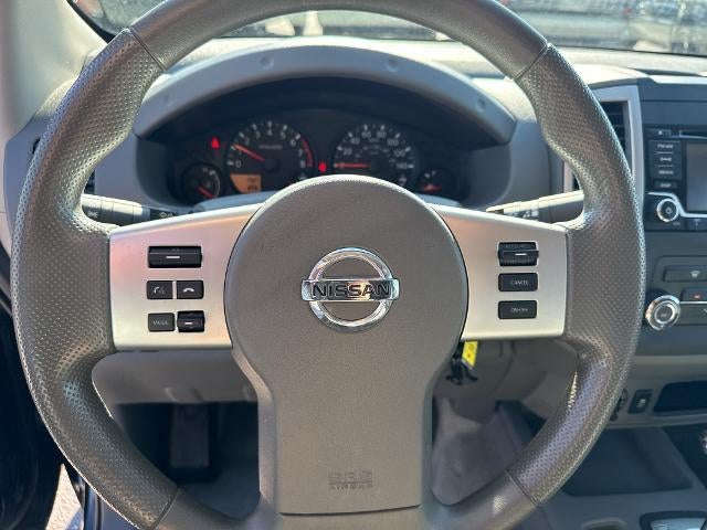 2017 Nissan Frontier 2017.5 Crew Cab 4x4 SV V6 Auto