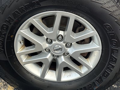 2015 Nissan Frontier 4WD Crew Cab LWB Auto SV