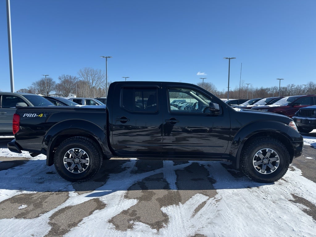 2017 Nissan Frontier Crew Cab 4x4 PRO-4X Auto