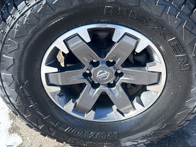 2017 Nissan Frontier Crew Cab 4x4 PRO-4X Auto