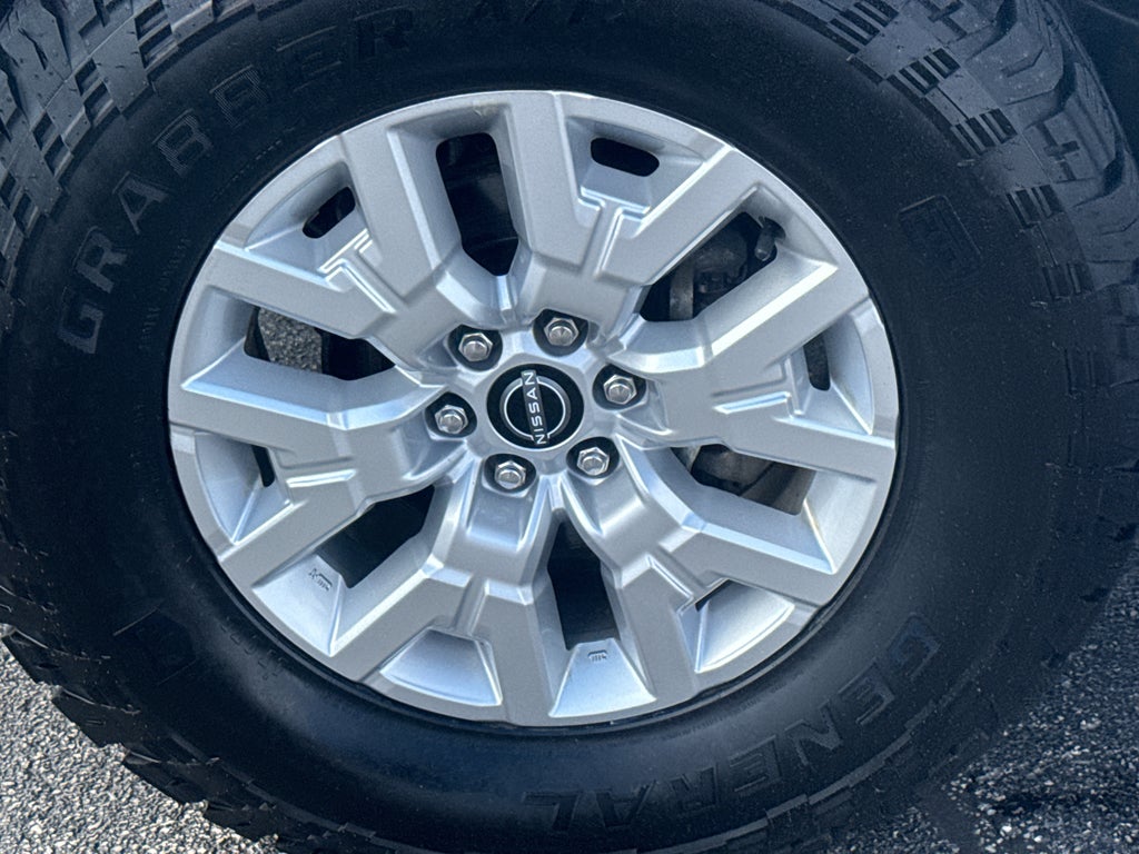 2024 Nissan Frontier King Cab 4x4 SV