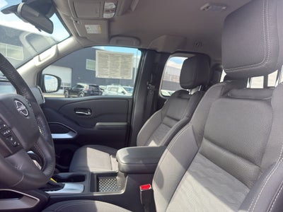 2024 Nissan Frontier King Cab 4x4 SV