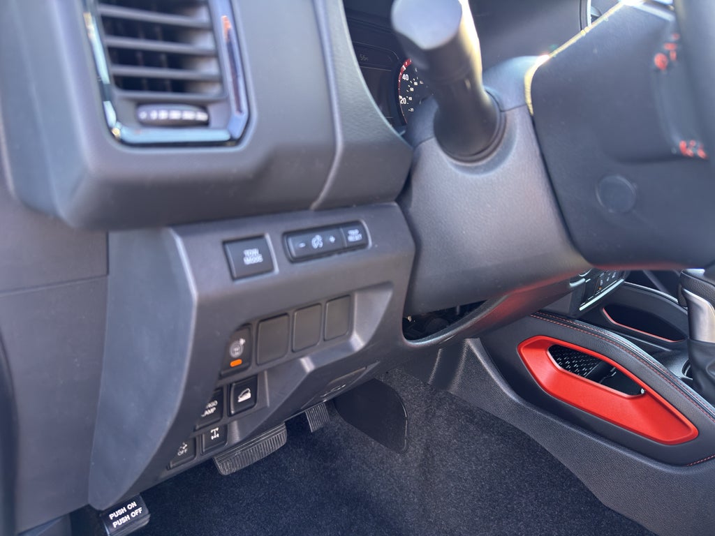 2022 Nissan Frontier Crew Cab 4x4 PRO-4X Auto