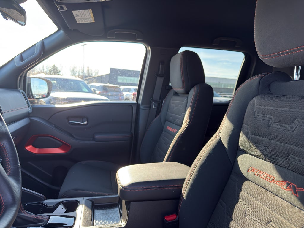 2022 Nissan Frontier Crew Cab 4x4 PRO-4X Auto