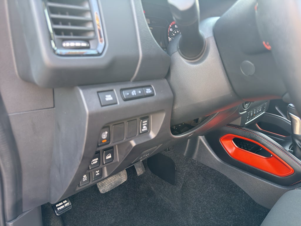 2024 Nissan Frontier Crew Cab 4x4 PRO-4X
