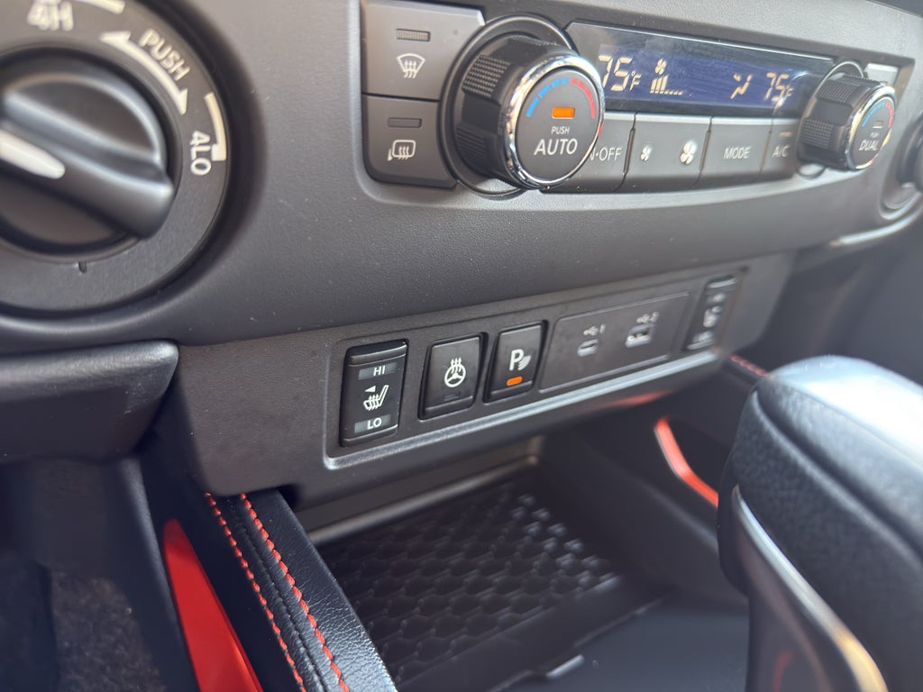 2024 Nissan Frontier Crew Cab 4x4 PRO-4X