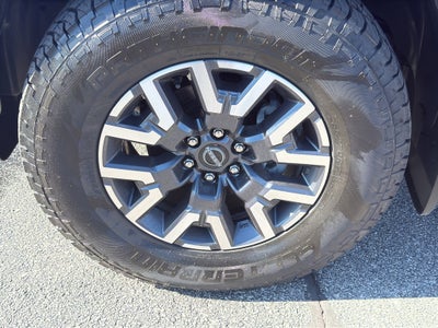 2024 Nissan Frontier Crew Cab 4x4 SL