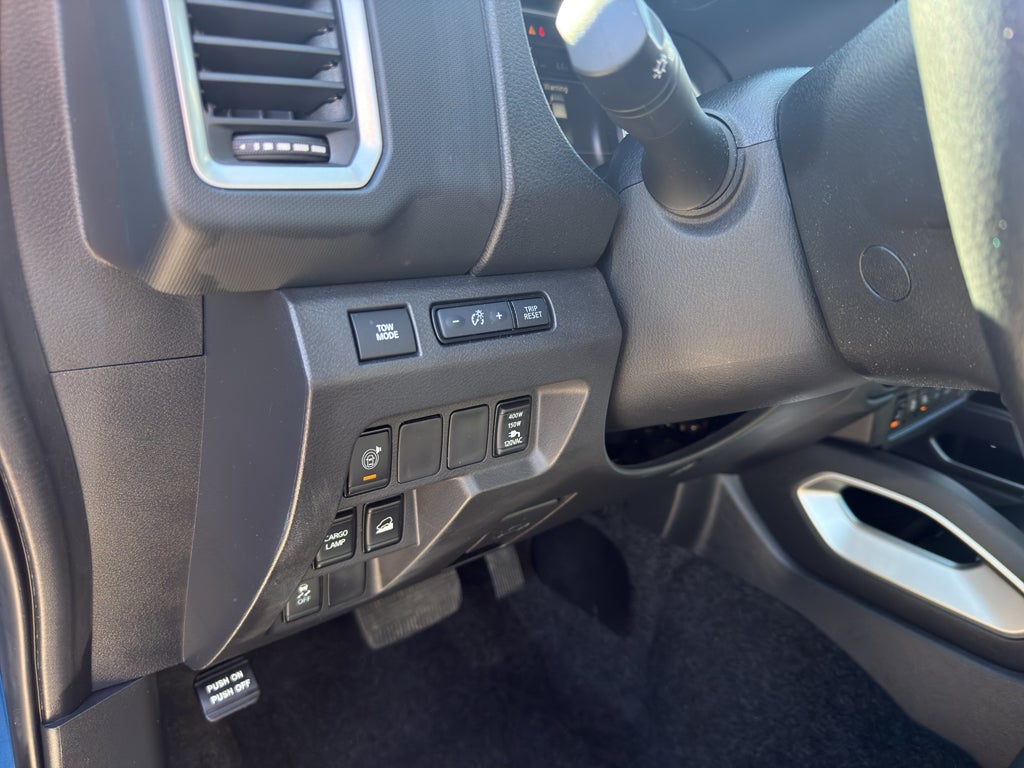 2024 Nissan Frontier Crew Cab 4x4 SL