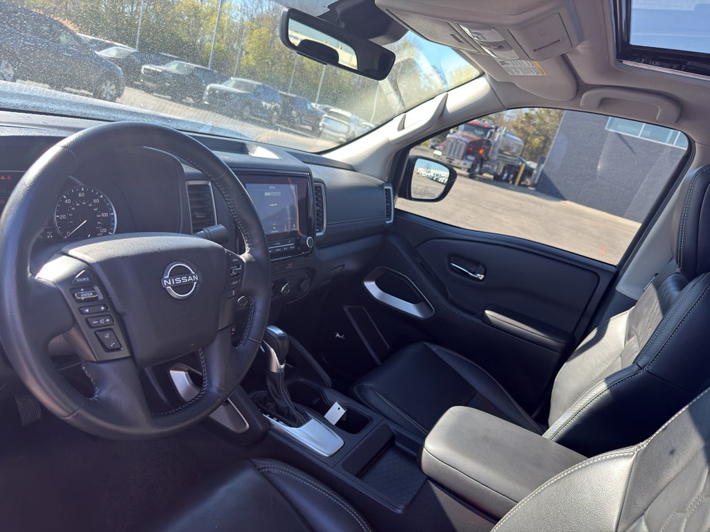 2024 Nissan Frontier Crew Cab 4x4 SL