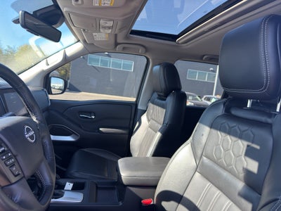 2024 Nissan Frontier Crew Cab 4x4 SL