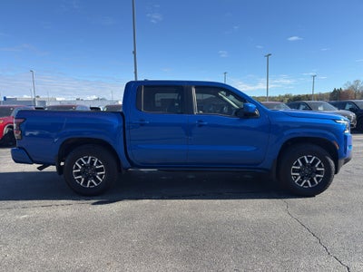 2024 Nissan Frontier Crew Cab 4x4 SL