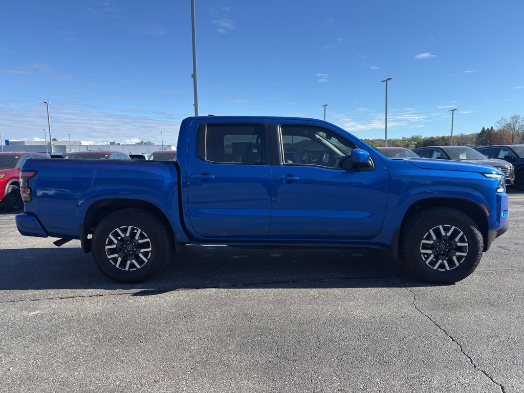 2024 Nissan Frontier Crew Cab 4x4 SL