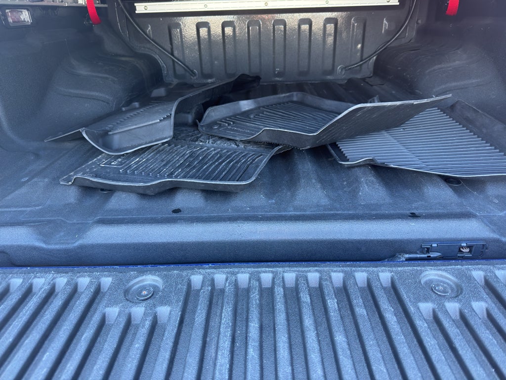 2024 Nissan Frontier Crew Cab 4x4 SL