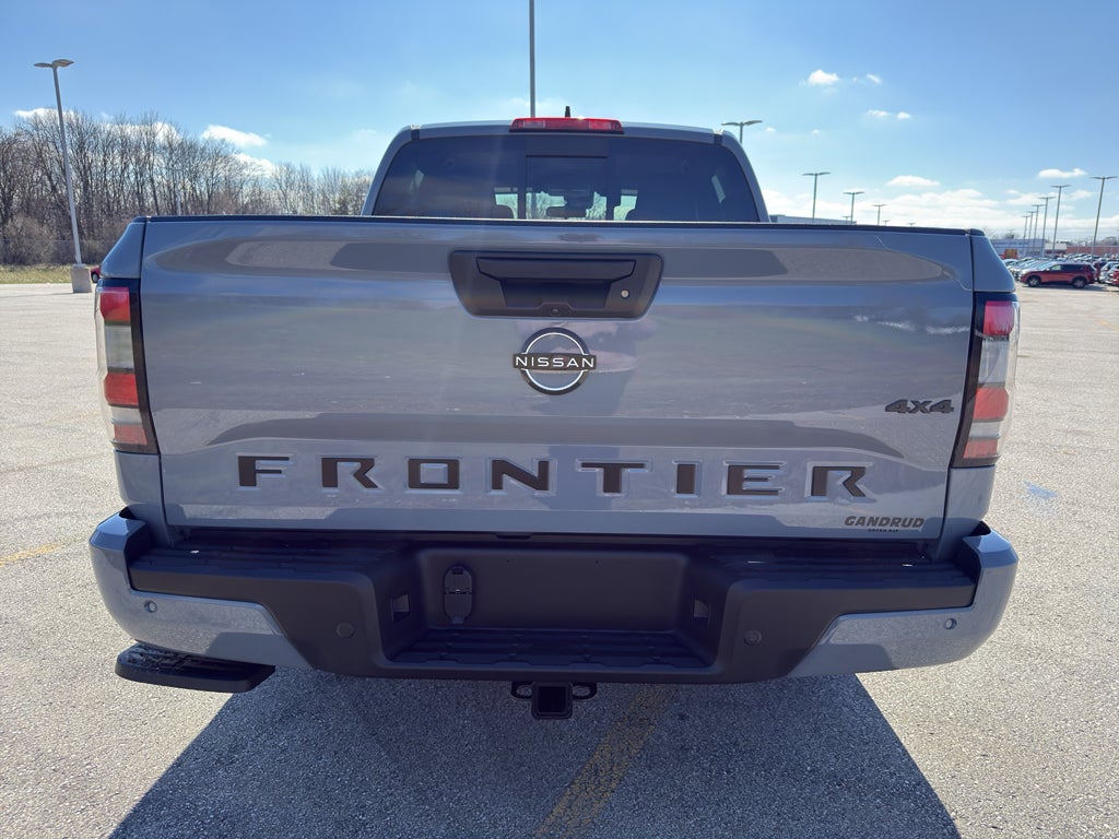 2026 Nissan Frontier Crew Cab 4x4 SV