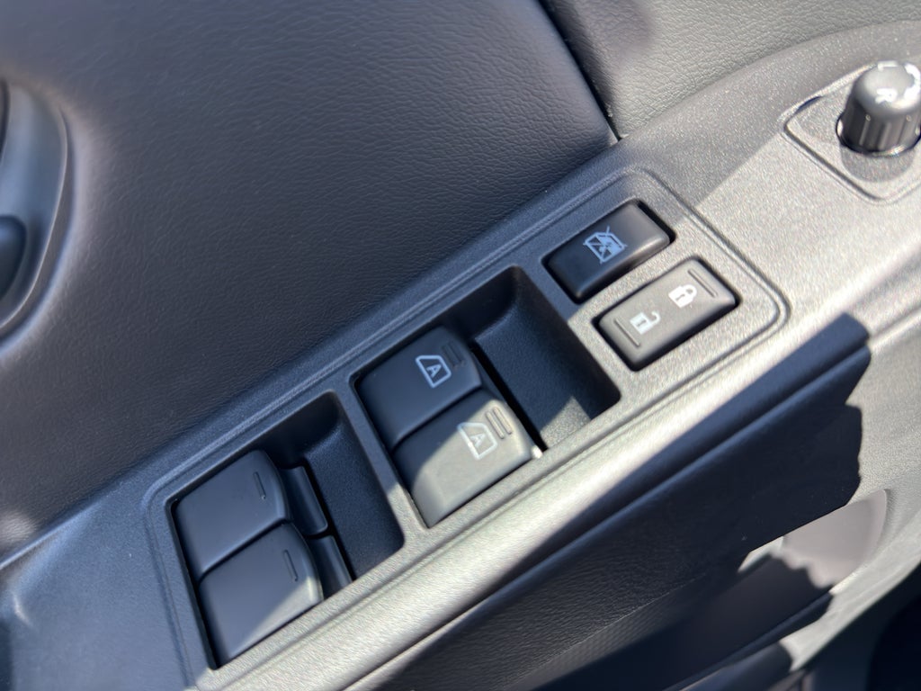 2026 Nissan Frontier Crew Cab 4x4 SV