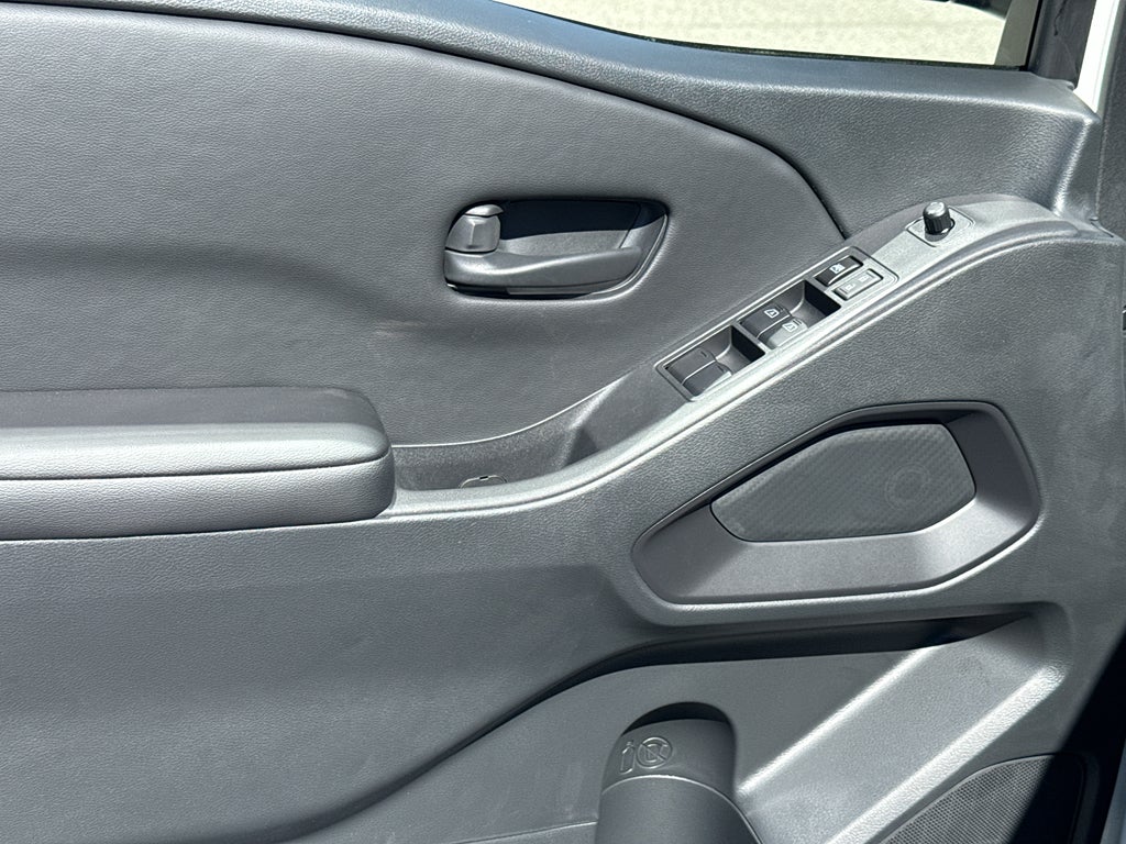 2026 Nissan Frontier Crew Cab 4x4 SV