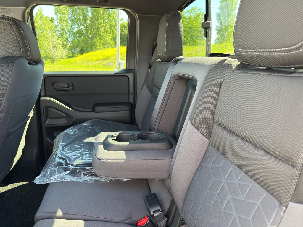 2026 Nissan Frontier Crew Cab 4x4 SV