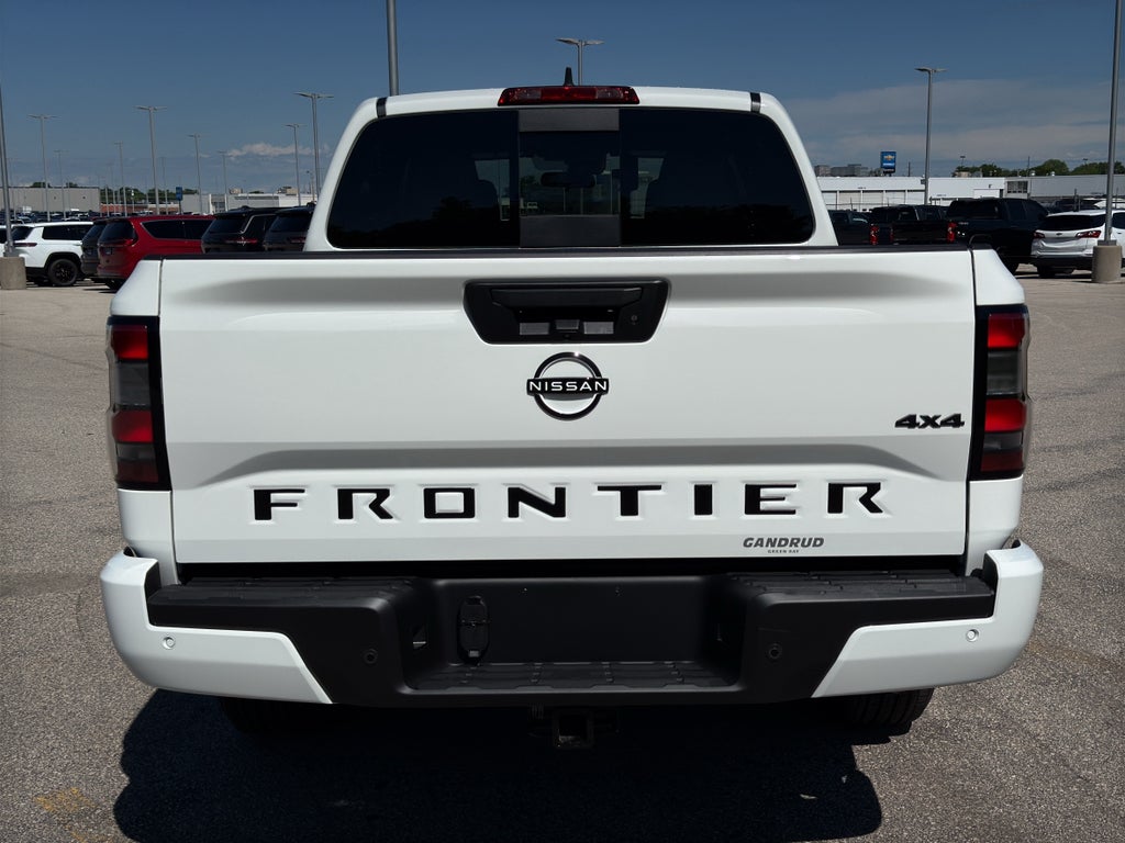 2026 Nissan Frontier Crew Cab 4x4 SV