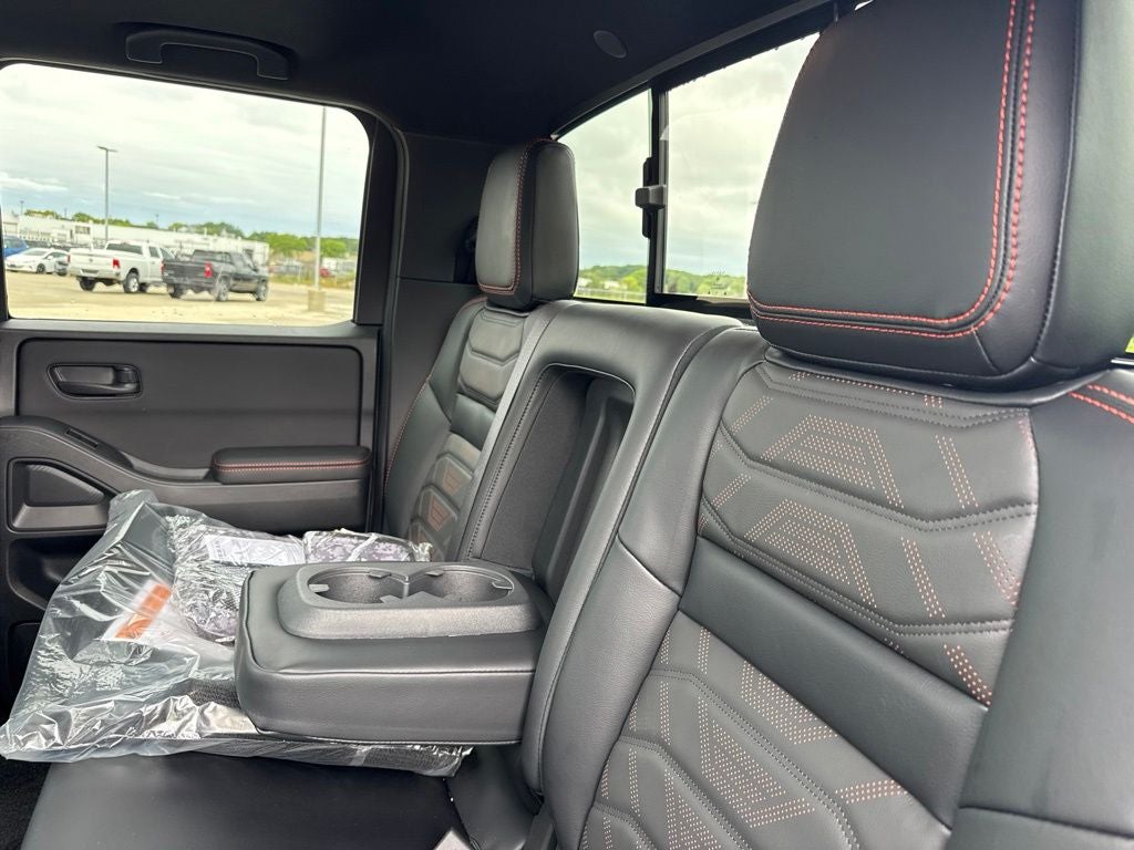 2027 Nissan Frontier Crew Cab 4x4 PRO-4X