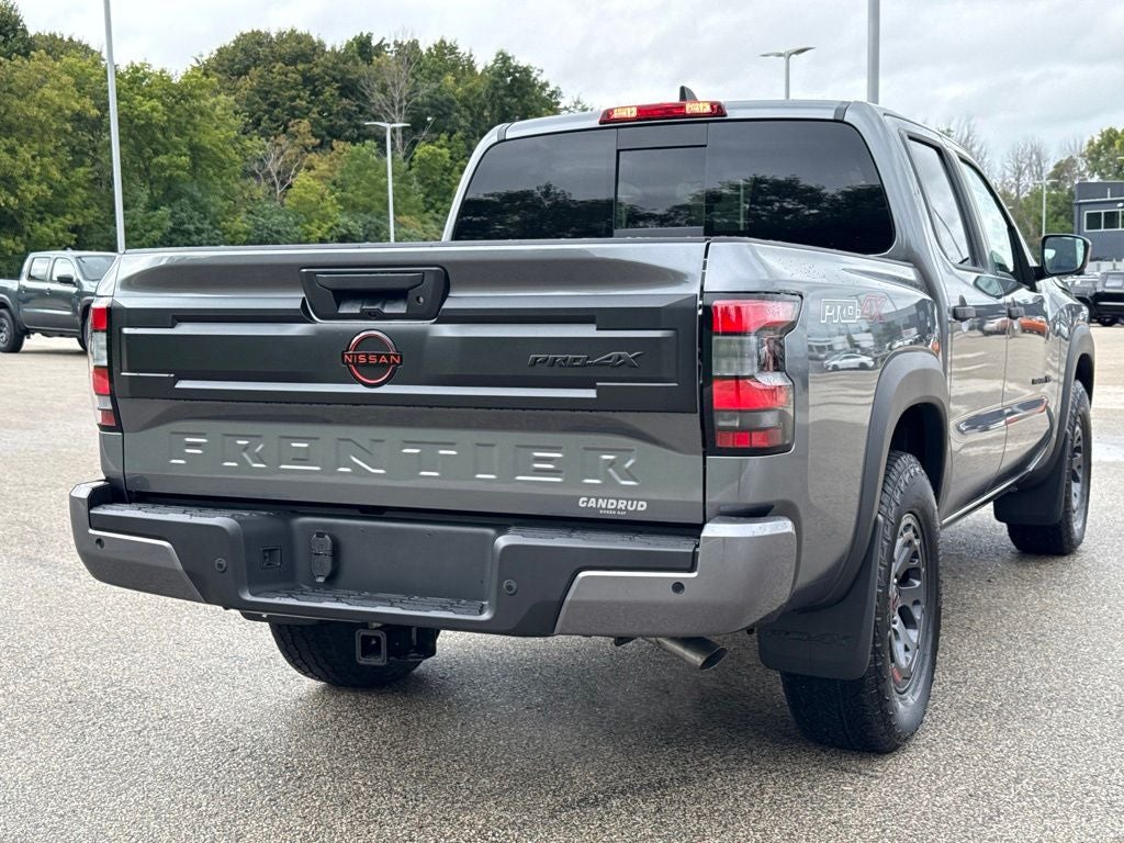 2027 Nissan Frontier Crew Cab 4x4 PRO-4X