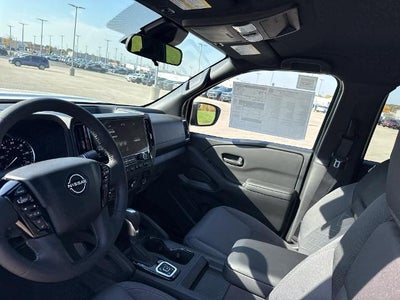 2027 Nissan Frontier Crew Cab 4x4 SV
