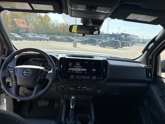 2027 Nissan Frontier Crew Cab 4x4 SV