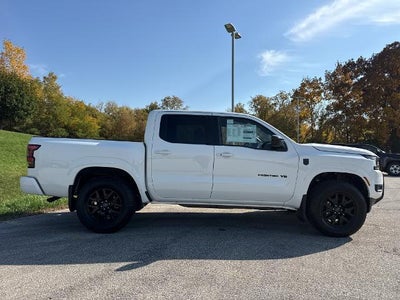 2027 Nissan Frontier Crew Cab 4x4 SV