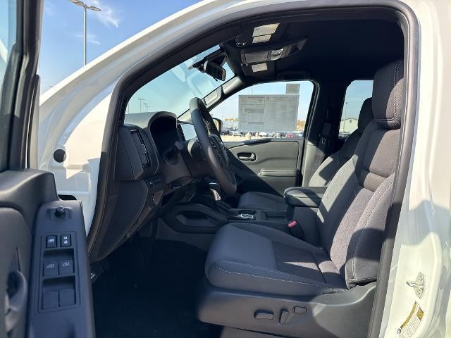 2027 Nissan Frontier Crew Cab 4x4 SV