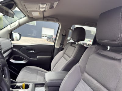 2023 Nissan Frontier Crew Cab 4x4 SV Auto