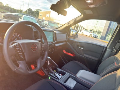 2024 Nissan Frontier Crew Cab 4x4 PRO-4X
