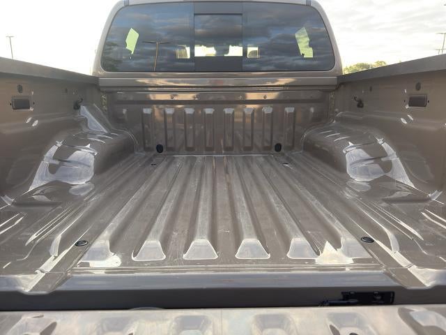 2024 Nissan Frontier Crew Cab 4x4 PRO-4X