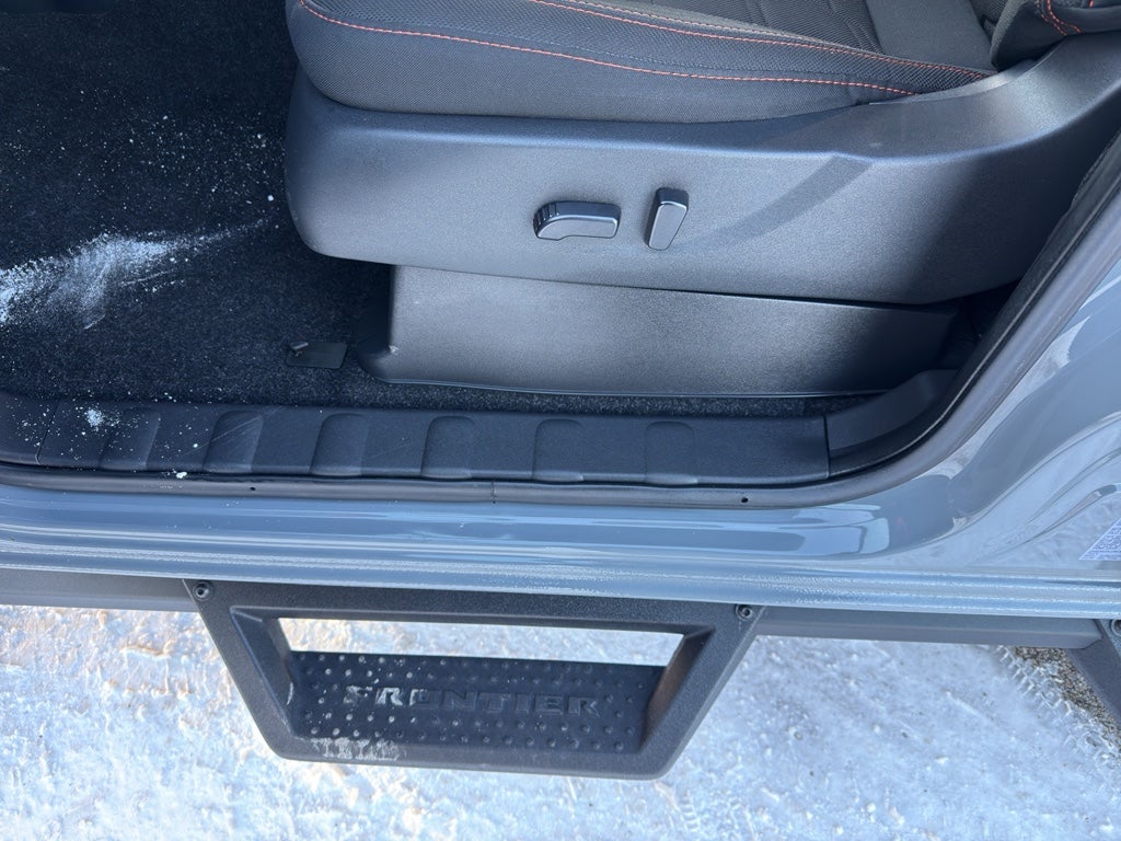 2024 Nissan Frontier Crew Cab 4x4 PRO-4X