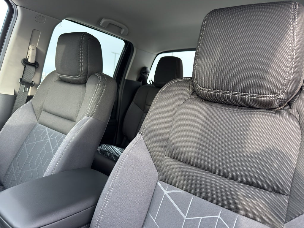 2026 Nissan Frontier Crew Cab 4x4 SV