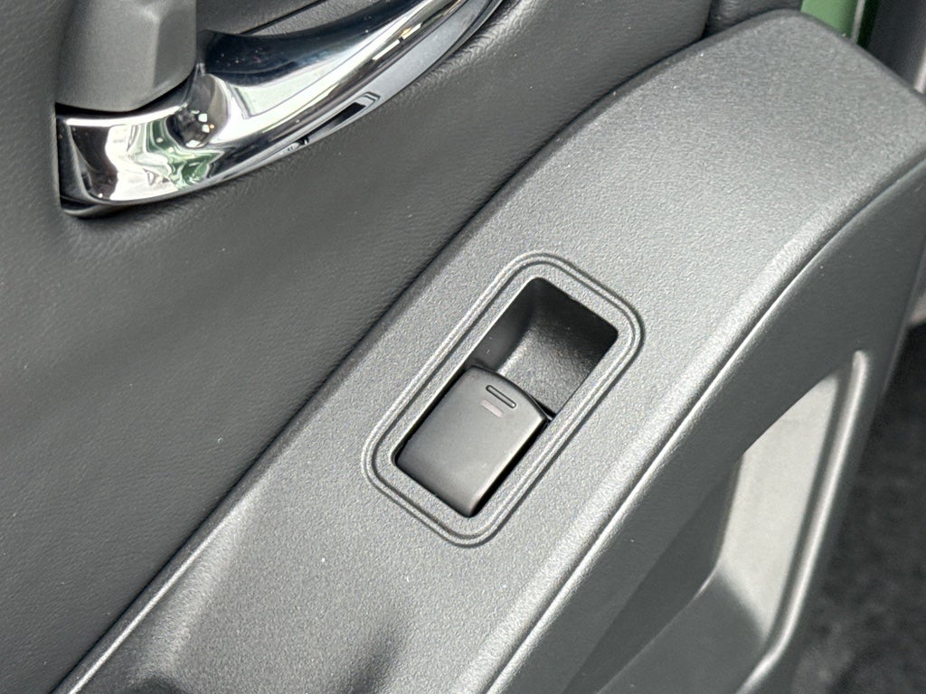 2026 Nissan Frontier Crew Cab 4x4 SV