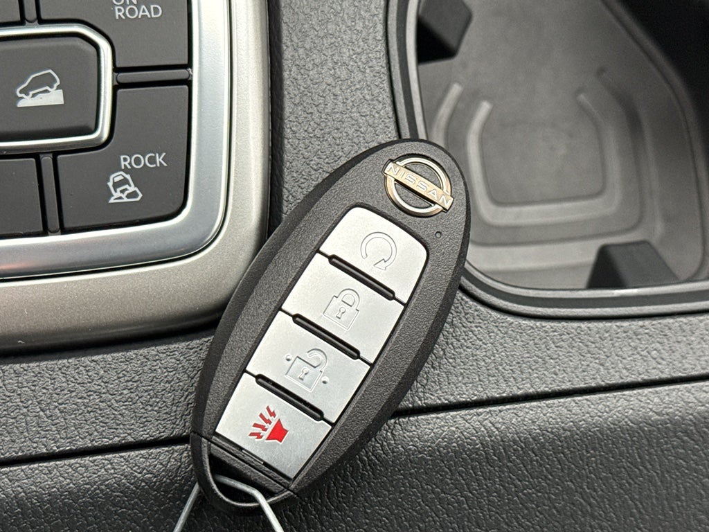 2026 Nissan Frontier Crew Cab 4x4 SV